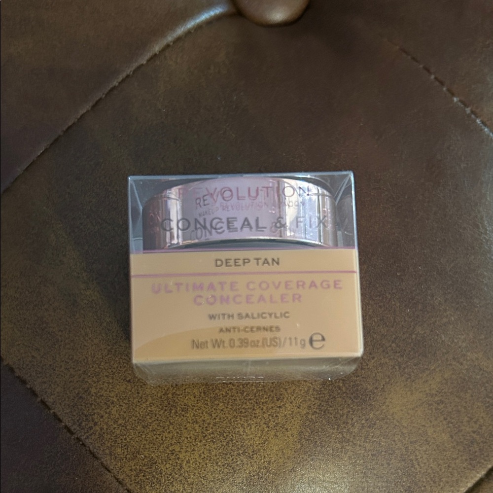 Revolution Deep Tan Concealer with Salicylic